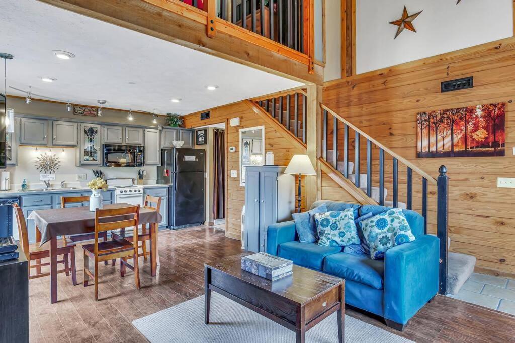3 Bedroom Log Cabin Condo Close To Everything! Branson Exteriér fotografie