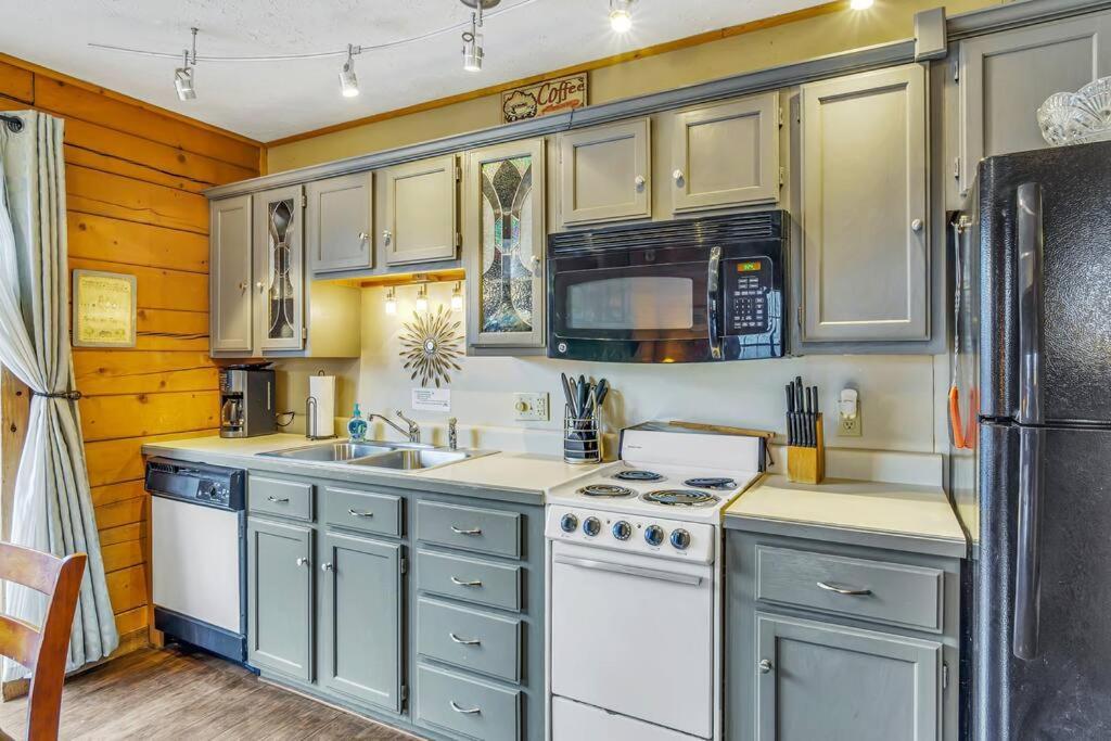 3 Bedroom Log Cabin Condo Close To Everything! Branson Exteriér fotografie